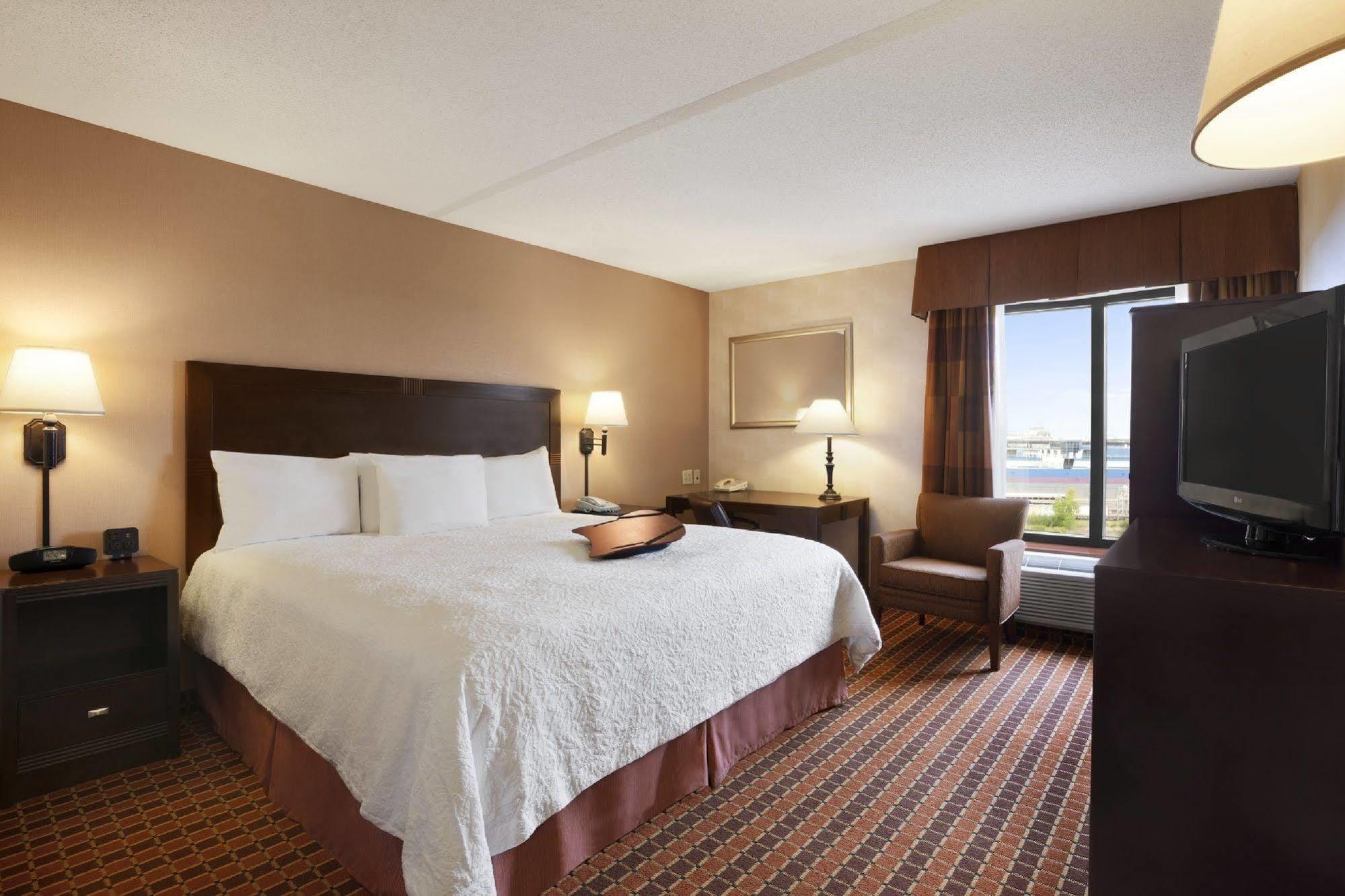 Hampton Inn By Hilton Boston/Cambridge Dış mekan fotoğraf